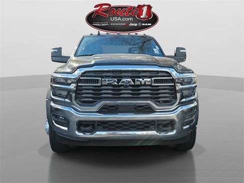 New 2026 RAM 5500 Tradesman w/ Chrome Appearance Group image 2