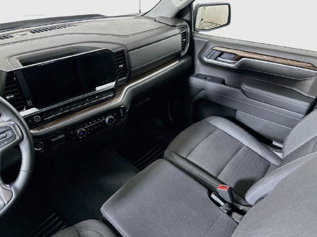 Used 2026 Chevrolet Silverado 1500 LT AWD/4WD image 28