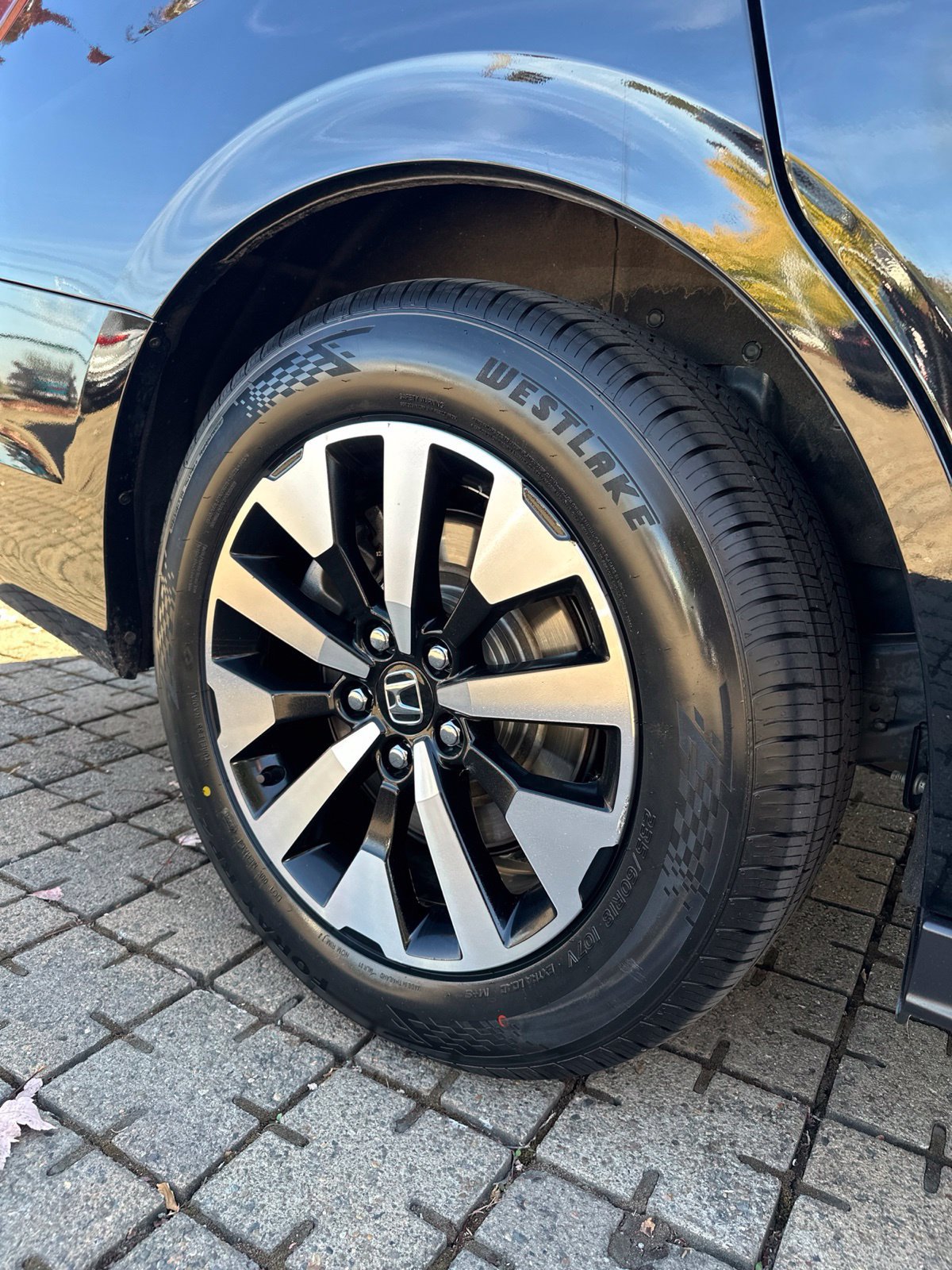 Used 2025 Honda Odyssey EX-L image 9