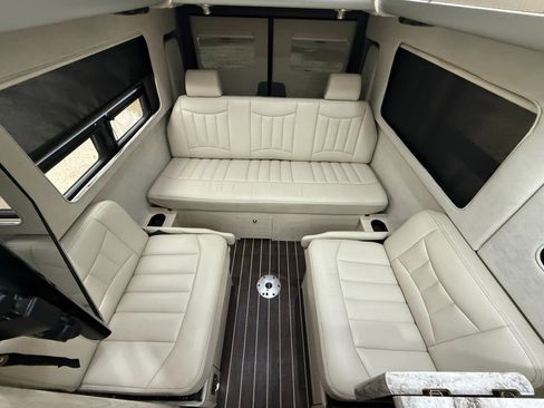 Used 2017 Mercedes-Benz Sprinter 3500 image 58