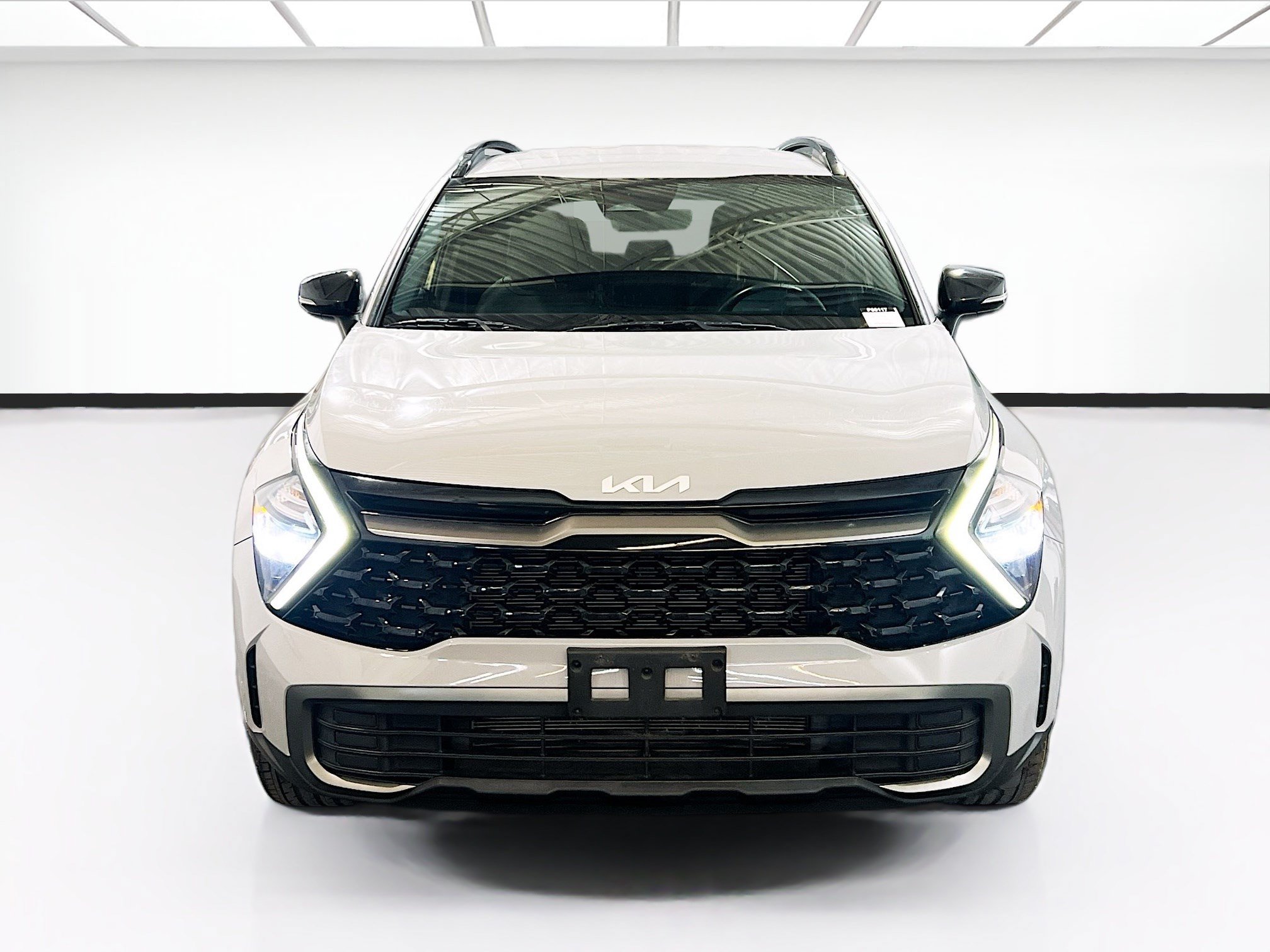 Used 2023 Kia Sportage X-Line AWD/4WD image 2