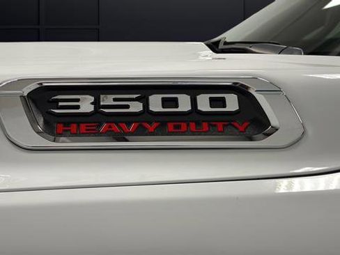 Used 2024 RAM 3500 Tradesman w/ Chrome Appearance Group AWD/4WD image 39