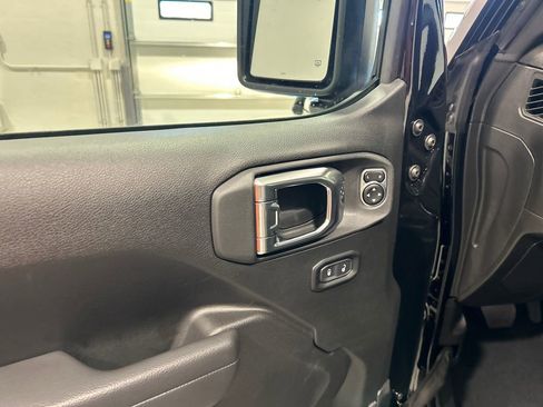 New 2026 Jeep Gladiator Sport image 14