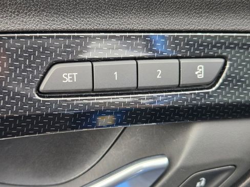 Used 2024 GMC Terrain AT4 w/ LPO, 'HIT The Road' Package image 18