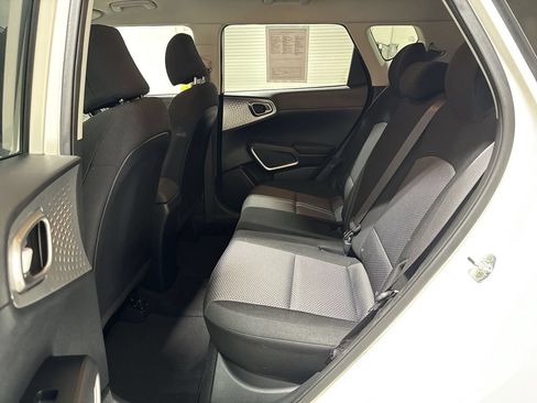 Used 2022 Kia Soul LX FWD image 22