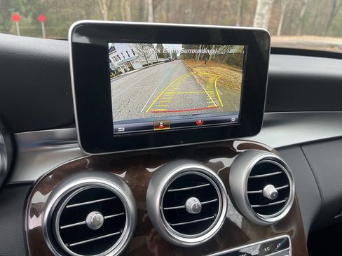 Used 2017 Mercedes-Benz C 300 Sedan image 22