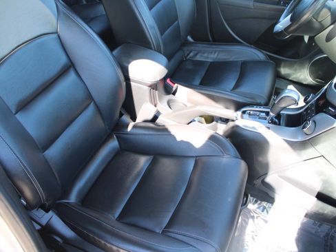 Used 2015 Chevrolet Cruze LTZ w/ Sun, Sound and Sport Package FWD image 9