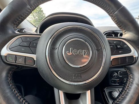 Used 2019 Jeep Compass Limited AWD/4WD image 8