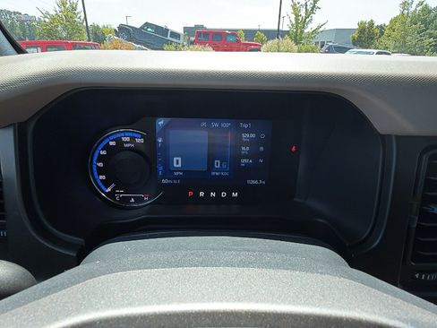 Used 2023 Ford Bronco Wildtrak AWD/4WD image 29