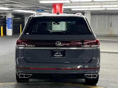 Certified 2025 Volkswagen Atlas SEL Premium R-Line AWD/4WD image 36