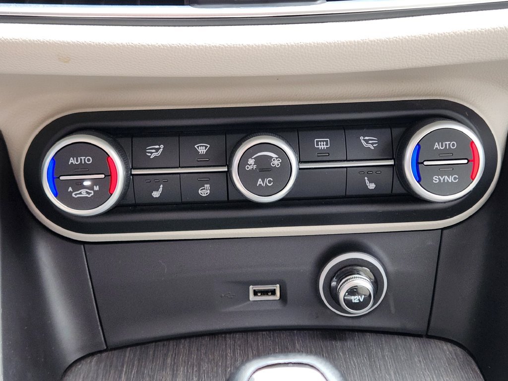 Used 2019 Alfa Romeo Stelvio Ti AWD/4WD image 10