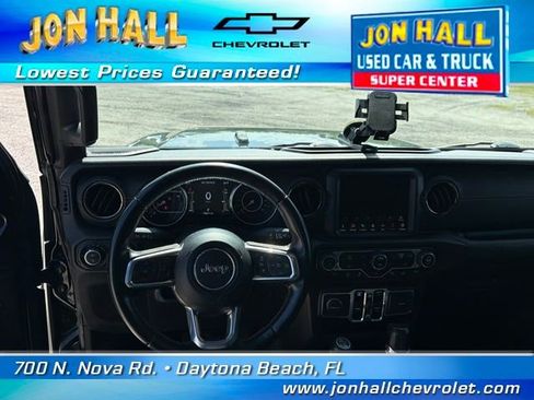 Used 2021 Jeep Gladiator Overland AWD/4WD image 25