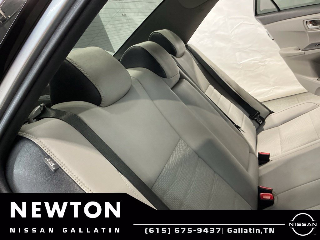Used 2017 Toyota Camry SE FWD image 15