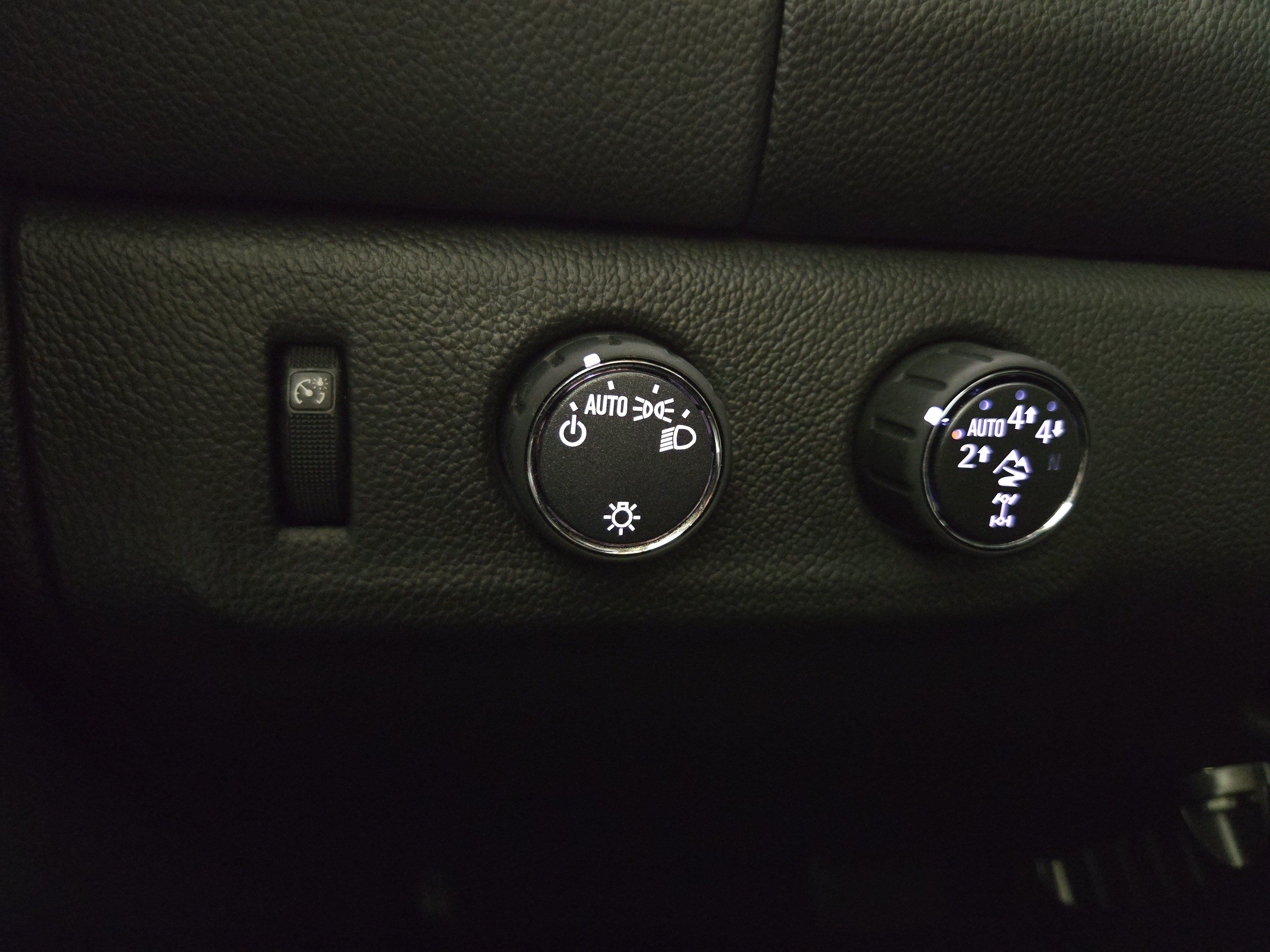 Used 2022 Chevrolet Colorado ZR2 w/ ZR2 Dusk Special Edition AWD/4WD image 25