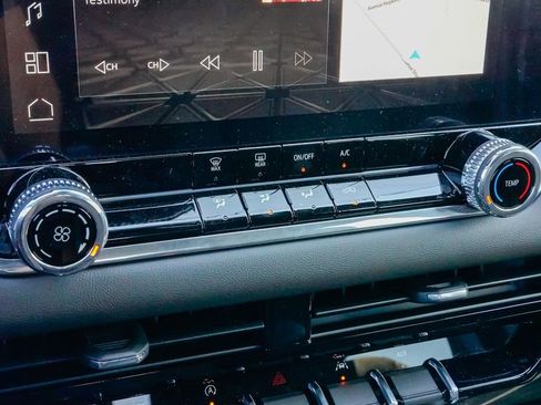 New 2026 GMC Canyon Elevation w/ Technology Package image 18