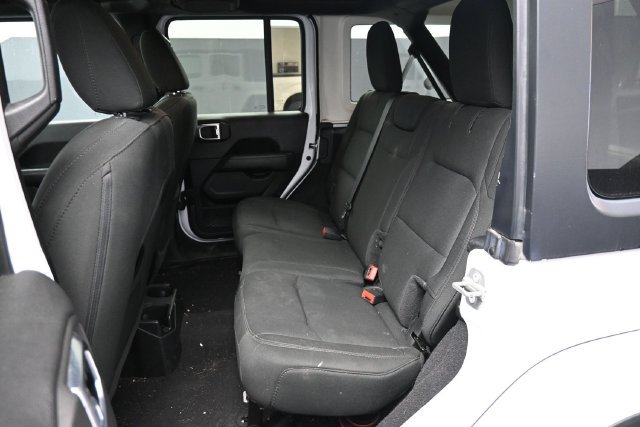 Used 2021 Jeep Wrangler Unlimited Sahara AWD/4WD image 11