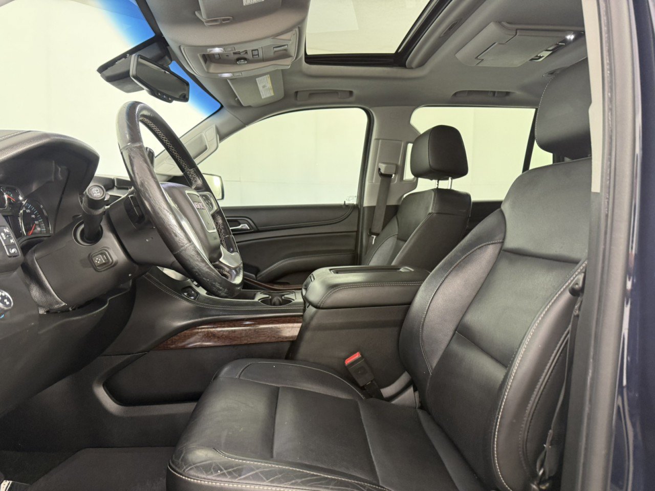 Used 2018 GMC Yukon SLT AWD/4WD image 19
