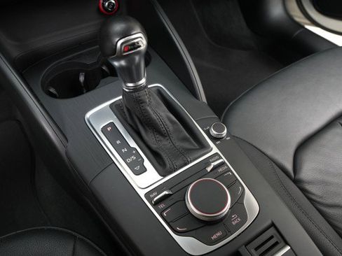 Used 2015 Audi A3 1.8T Premium image 54