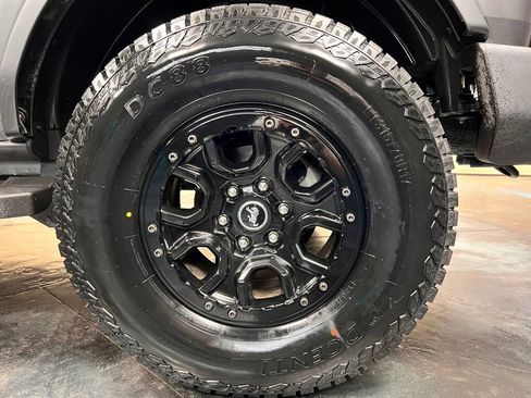 Used 2022 Ford Bronco Wildtrak image 33