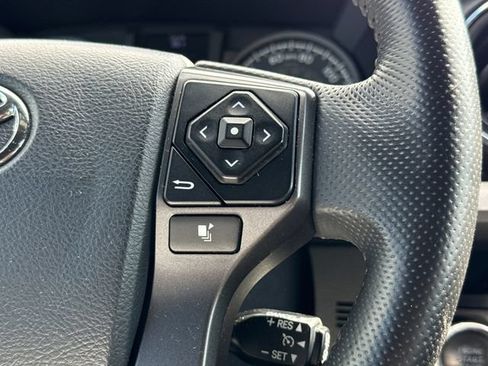 Used 2017 Toyota Tacoma TRD Pro AWD/4WD image 27