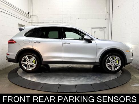 Used 2016 Porsche Cayenne S AWD/4WD image 9