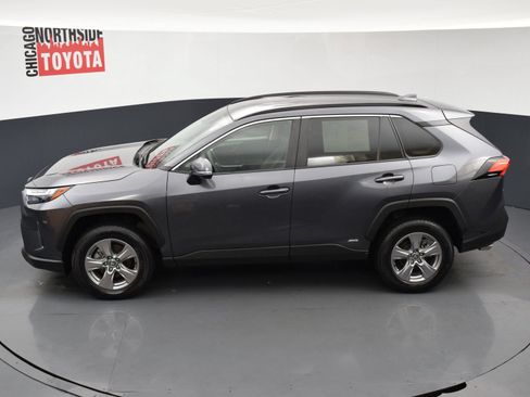 Used 2024 Toyota RAV4 LE AWD/4WD image 17
