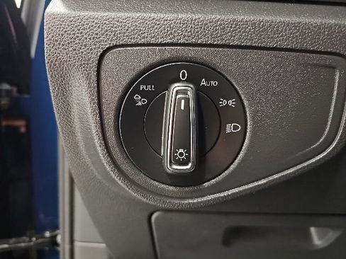 Used 2020 Volkswagen Atlas Cross Sport SEL AWD/4WD image 17