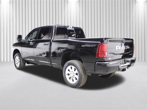 New 2026 RAM 2500 Big Horn AWD/4WD image 5