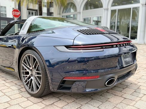 Used 2022 Porsche 911 Targa 4S AWD/4WD image 16