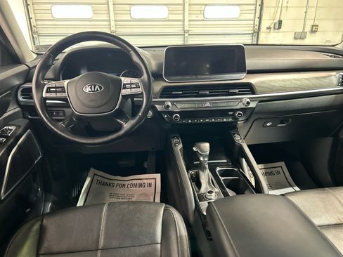 Used 2020 Kia Telluride EX AWD/4WD image 4