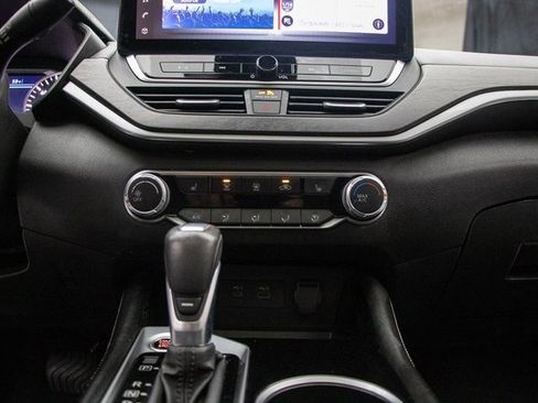 Used 2025 Nissan Altima 2.5 S image 22