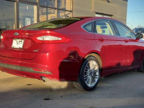 Used 2015 Ford Fusion SE w/ Equipment Group 202A image 3