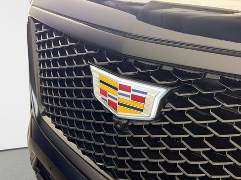 Used 2026 Cadillac Escalade Platinum Sport AWD/4WD image 10
