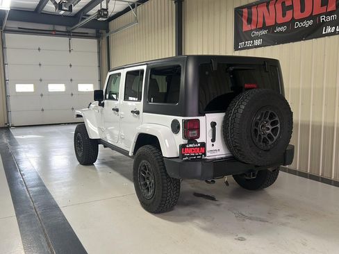 Used 2018 Jeep Wrangler Altitude image 3