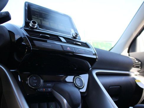 New 2026 Mitsubishi Eclipse Cross ES image 12