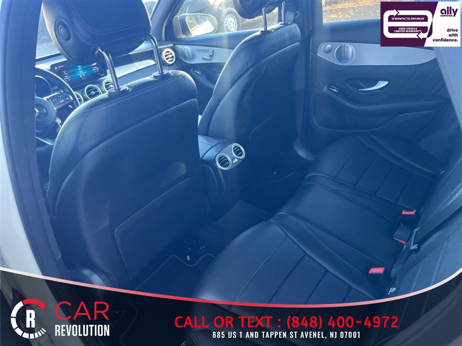 Used 2020 Mercedes-Benz GLC 300 4MATIC image 31