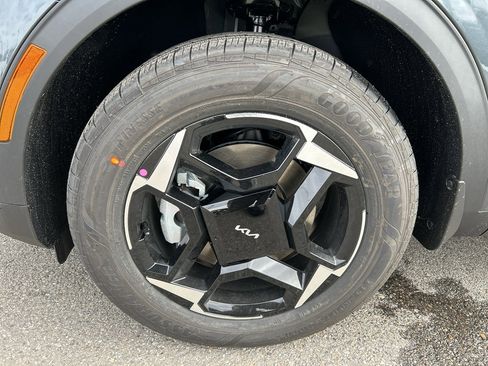 New 2026 Kia Sportage AWD Hybrid image 9
