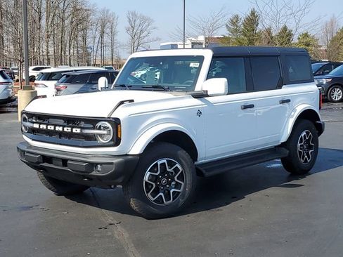 New 2026 Ford Bronco Outer Banks AWD/4WD image 38