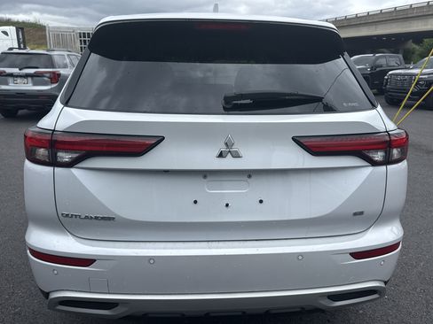 Used 2022 Mitsubishi Outlander SE AWD/4WD image 4