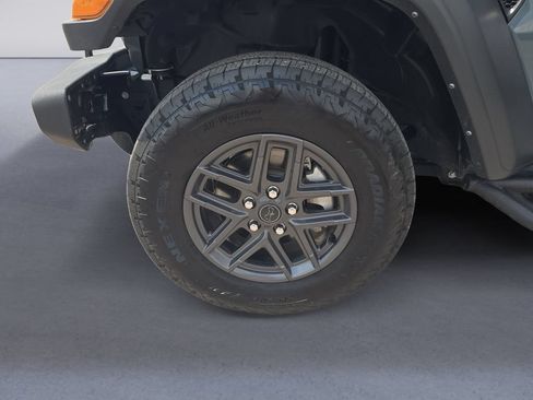 Used 2024 Jeep Wrangler Sport AWD/4WD image 10