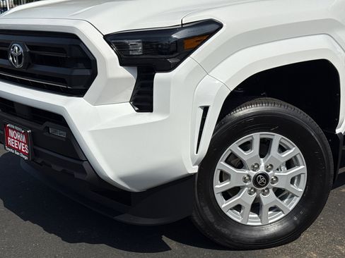 New 2026 Toyota Tacoma SR5 AWD/4WD image 3