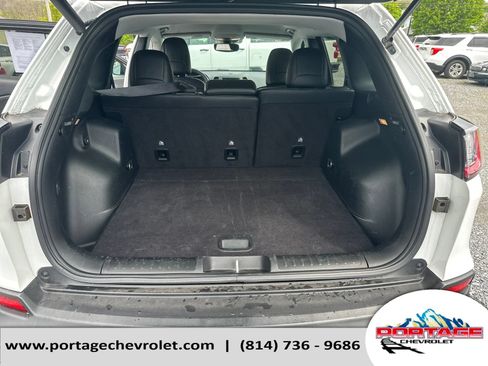 Used 2023 Jeep Cherokee Altitude Lux AWD/4WD image 25