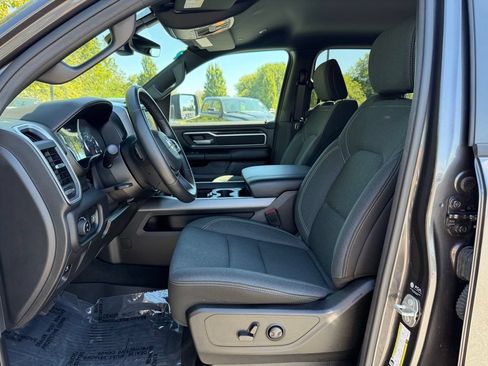 Used 2023 RAM 1500 Big Horn AWD/4WD image 10
