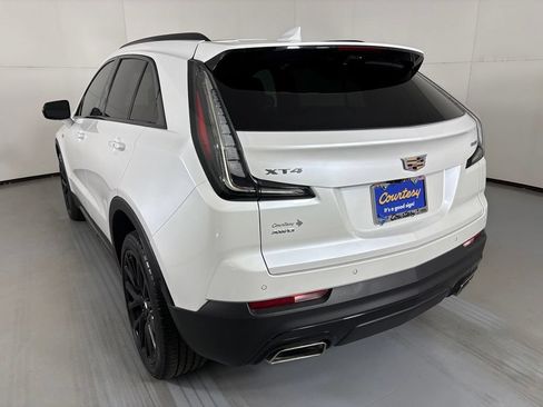 Used 2022 Cadillac XT4 Sport AWD/4WD image 6