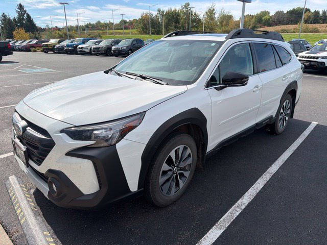 Used 2023 Subaru Outback Limited AWD/4WD image 1