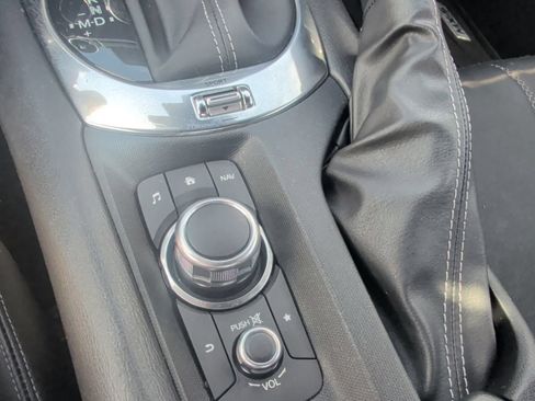 Used 2021 MAZDA MX-5 Miata RF Grand Touring RWD image 33