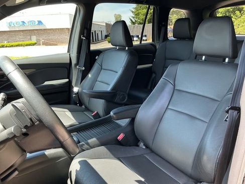 Certified 2023 Honda Passport EX-L image 12
