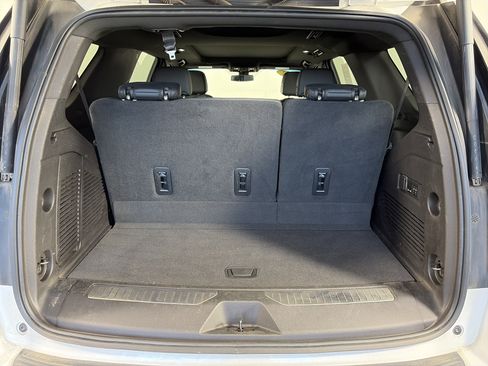 Used 2022 Chevrolet Tahoe Z71 w/ Luxury Package image 15