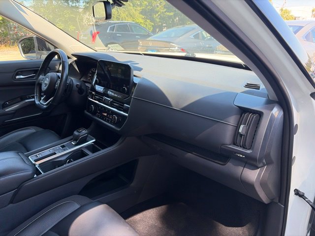 Used 2022 Nissan Pathfinder SL w/ SL Premium Package FWD image 11