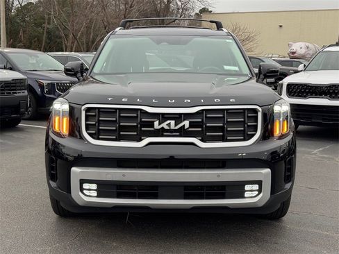 Certified 2024 Kia Telluride SX w/ Towing Package image 8